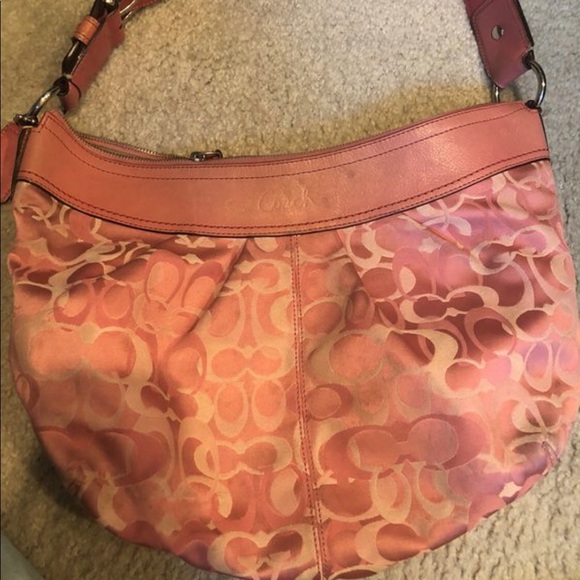 Authentic COACH shoulder bag - Picture 1 of 2